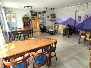 Hostel Lago Argentino mesas para comer