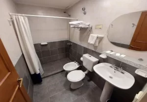 Hostería Austral baño completo