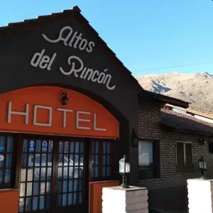 Hotel Altos del Rincón por fuera