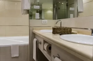 Hotel Argentino bacha del baño