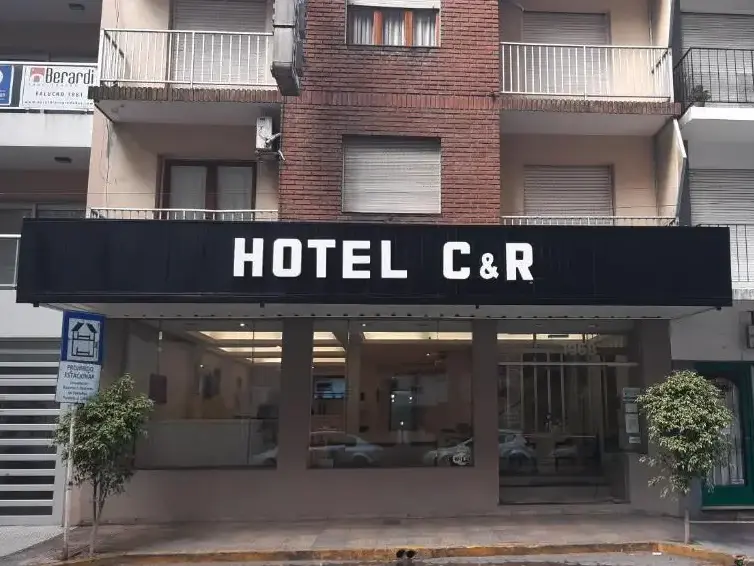 Hotel C&R