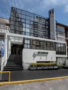 Hotel Club del Golf por fuera