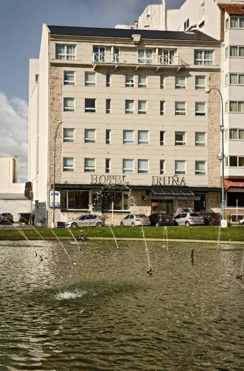Hotel Iruña fuente