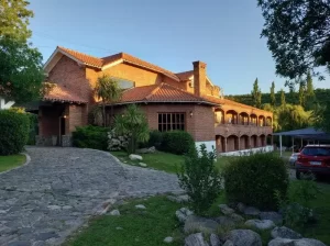 Hotel La Barraca por fuera