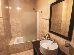 Hotel La Cantera espejo del baño