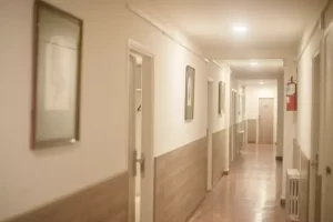 Hotel Nuevo Boulevard pasillo