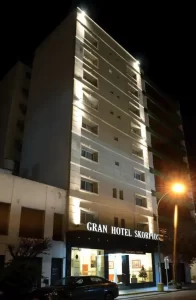 Hotel Skorpios por fuera
