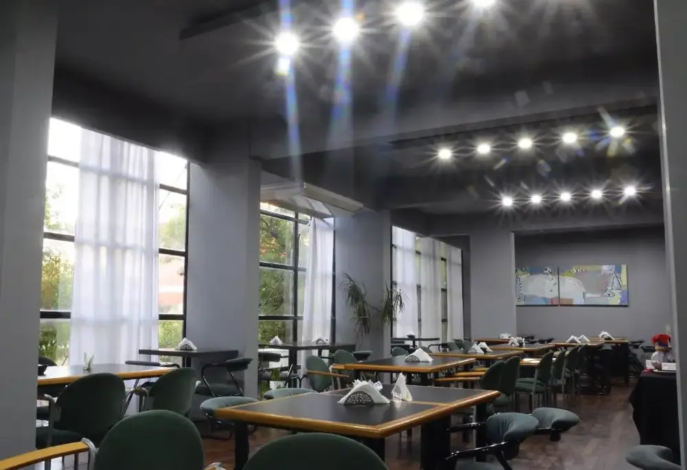 Aparthotel Alvear mesas para comer