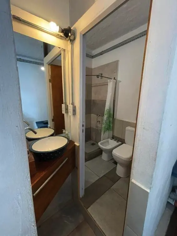 Hostel High espejo del baño