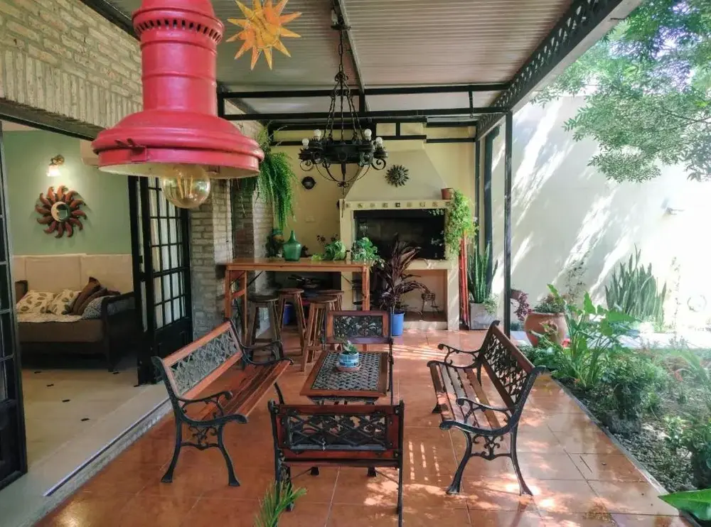 Hostel Soles Boutique mesa afuera