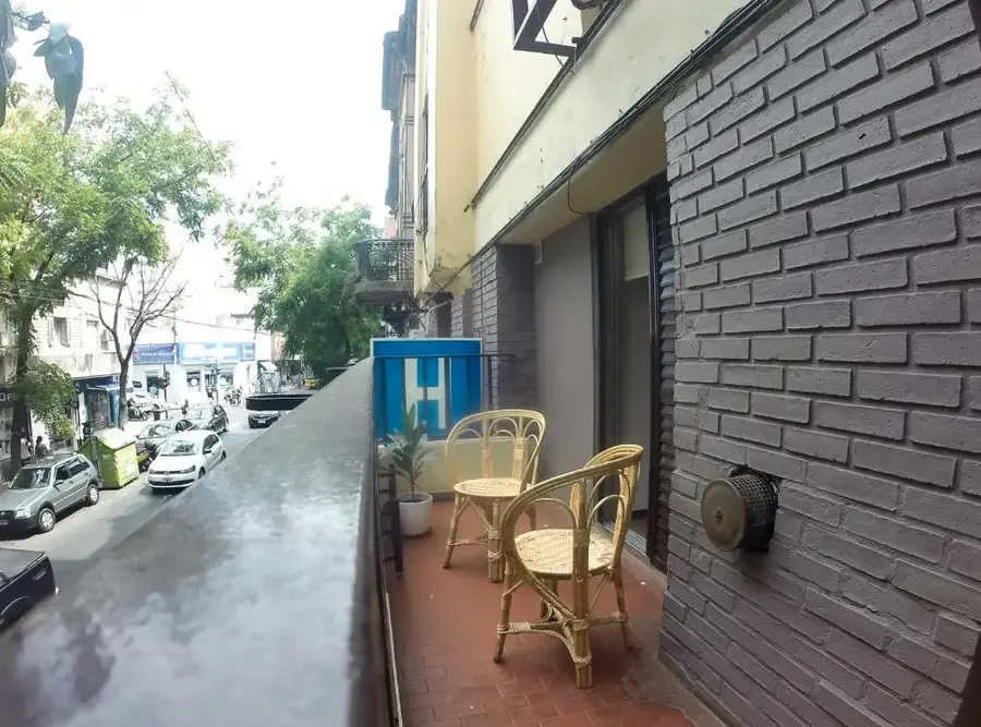 Hotel Emilia balcón afuera