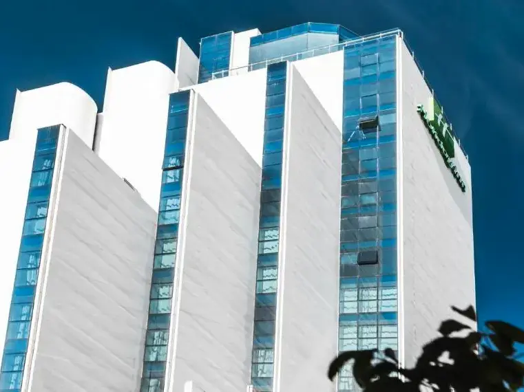 Hotel Holiday Inn