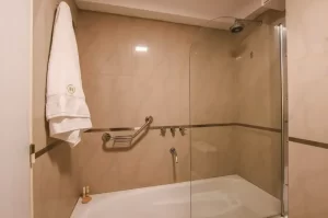 Hotel Innovo bañera