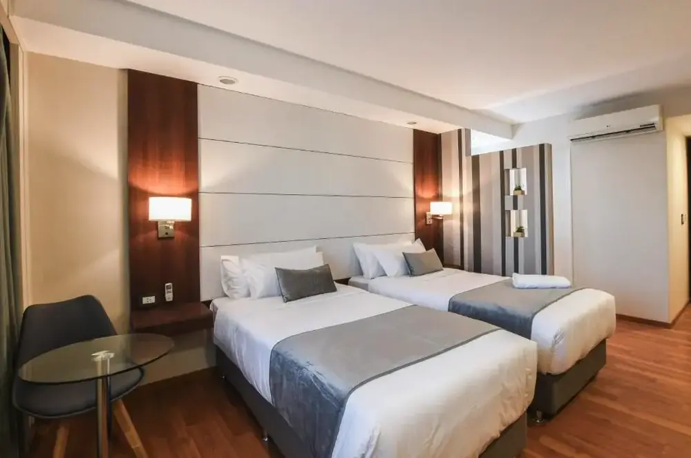 Hotel Innovo camas individuales