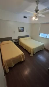 Hotel Mayoral cama doble y cama individual