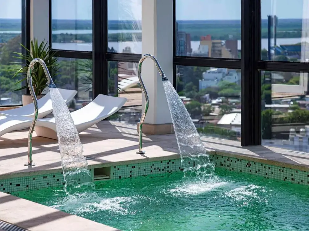 Hotel Mercure pileta