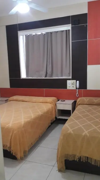 Hotel Micro cama doble y cama individual