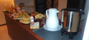 Hotel Zurich desayuno