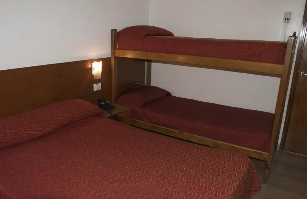 Hotel Zurich  habitación cuádruple