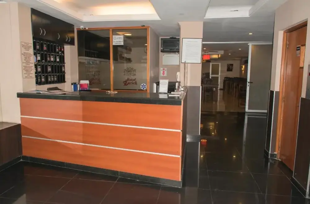 Hotel Zurich  recepción