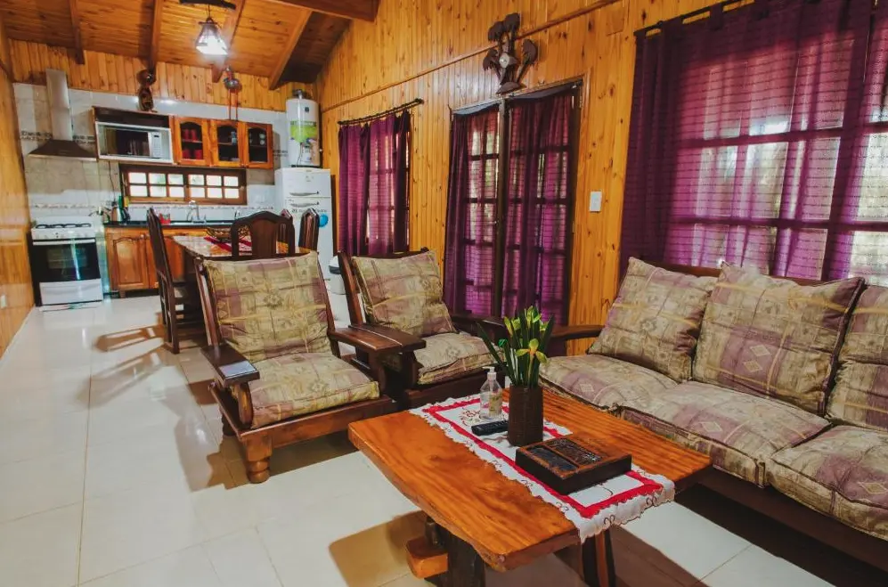 Cabañas Riberas del Paraná sala de estar