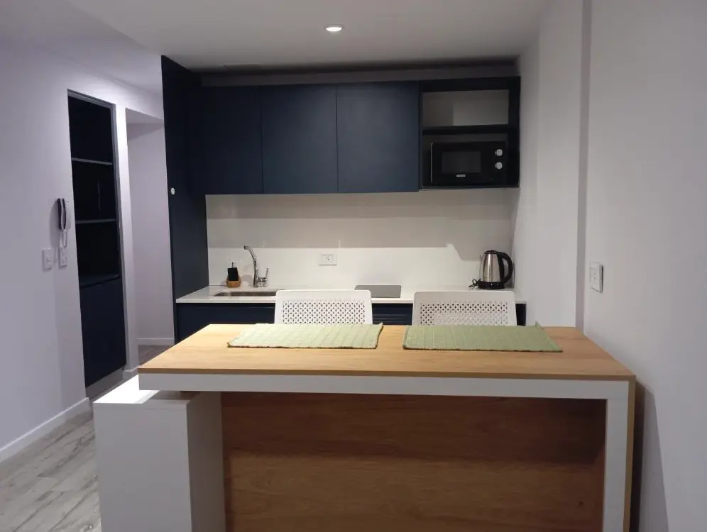 Departamanto Maipú 1862 mesa de comedor