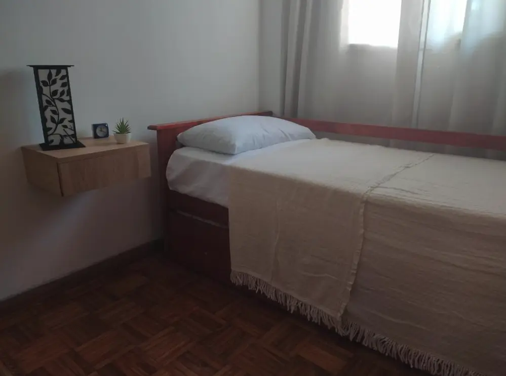 Departamento La Victoria cama individual