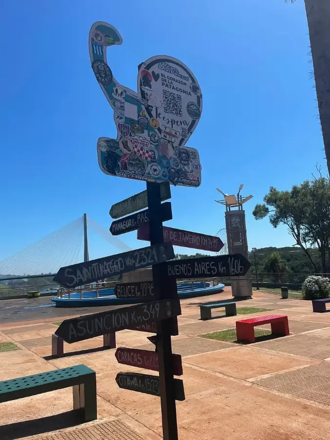 Hito Tres Fronteras Puerto Iguazú