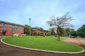 Hotel Exe Cataratas por fuera