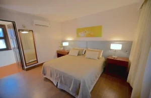 Hotel Guaminí Misión cama doble