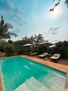 Hotel Mediterraneo Suites pileta