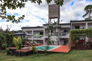 Hotel Mediterraneo Suites por fuera