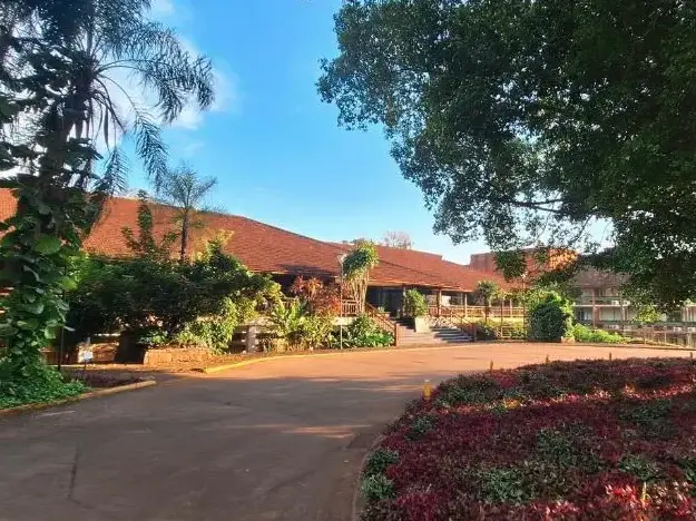 Hotel Raíces Esturión