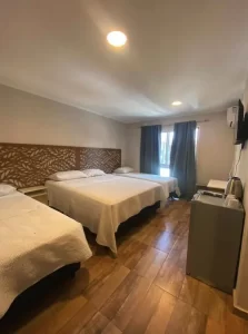 Aparthotel Los Lirios habitación cuádruple