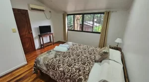 Aparthotel Wicz cama doble con toallas