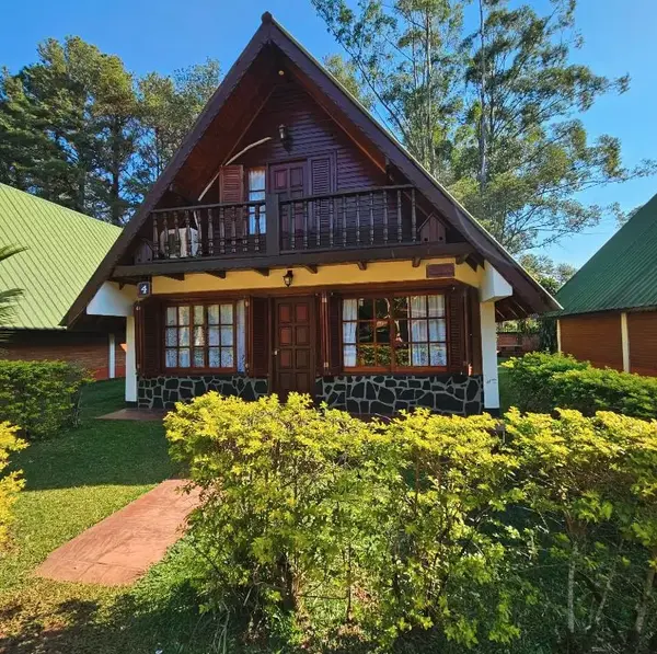 Cabañas El Refugio del Mensu por fuera