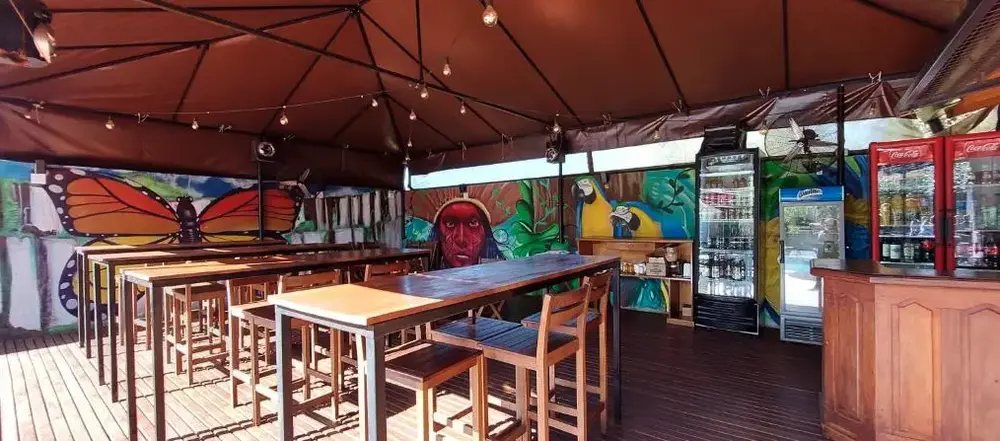 Cabañas Terra Iguazú mesas para comer