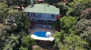 Casa Los Jazminez 1350 por fuera
