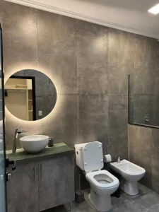 Departamento Pasaje Ríos 479 espejo del baño