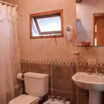 Cabañas Arcángeles inodoro