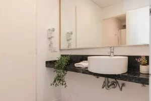 Casa Ravignani 1668 espejo del baño