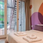 Casa Salvador 4600 cama doble junto a la ventana