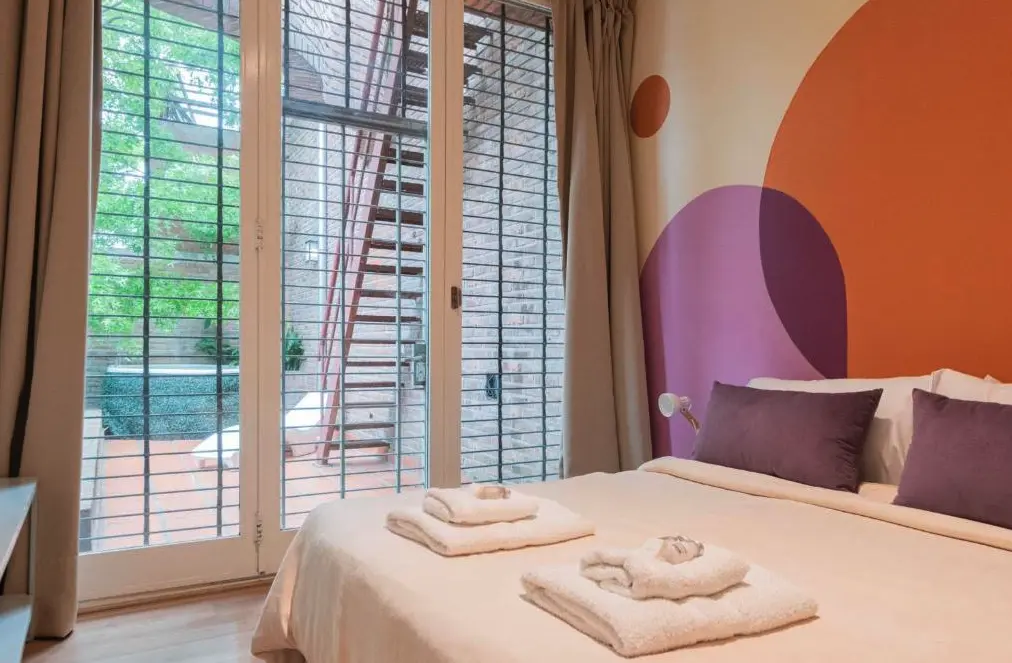 Casa Salvador 4600 cama doble junto a la ventana