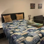Departamento Magnific cama doble con toallas