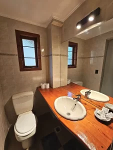 Departamentos Lake Apartments inodoro
