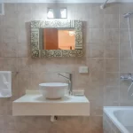 Departamentos Tucumán 599 espejo del baño