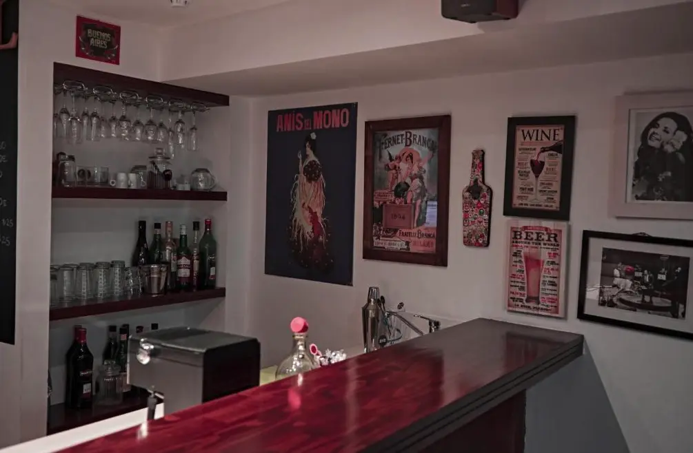 Hostel Malevo Muraña barra