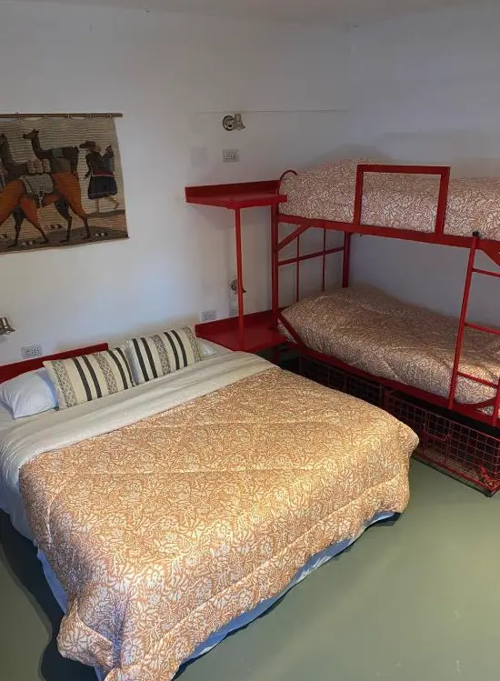 Hostel Malevo Muraña cama doble y cucheta