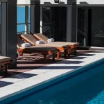 Hotel Dazzler by Wyndham Buenos Aires Polo sillones de la pileta