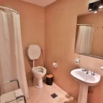 Hotel Tierra Guacha espejo del baño